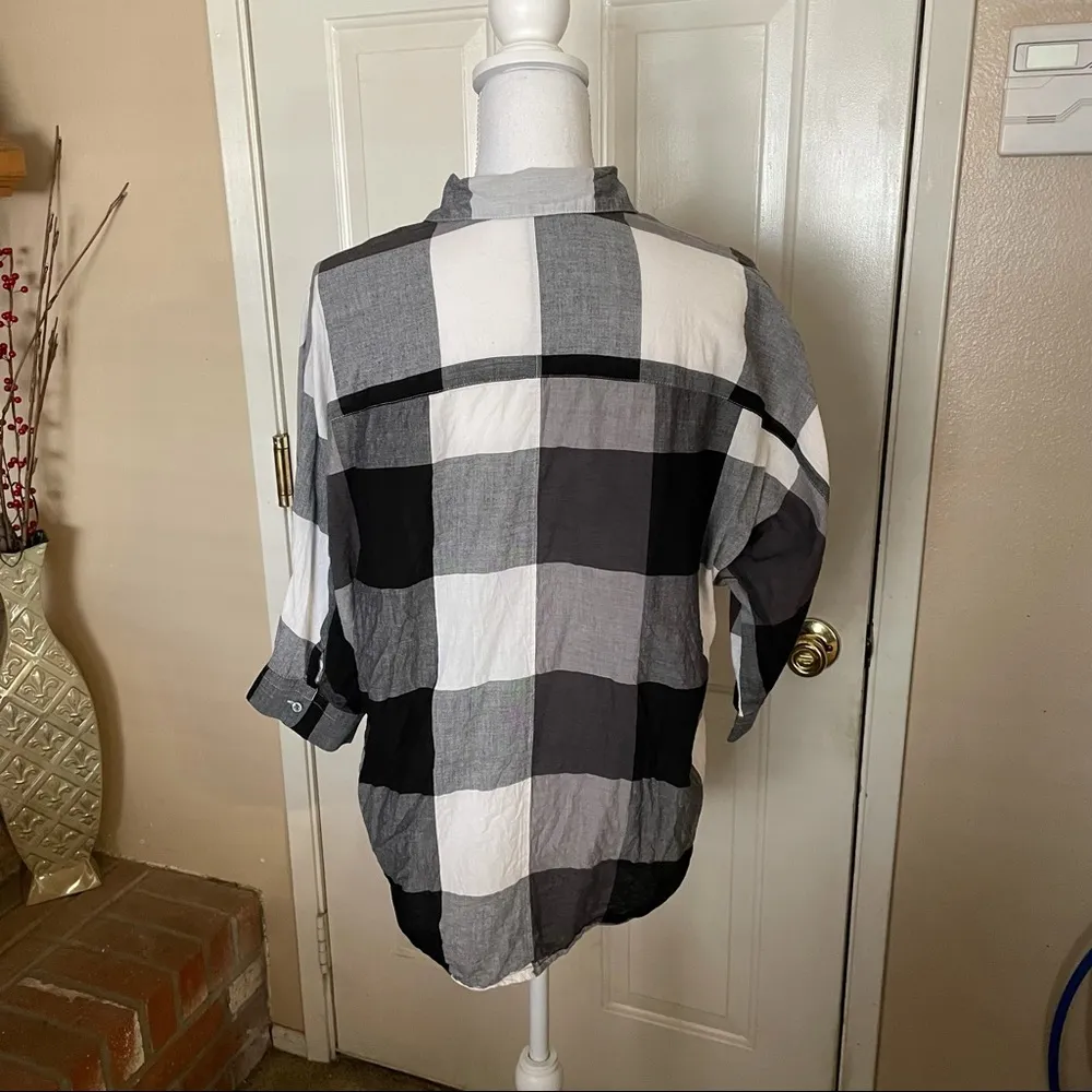 Loft Women’s Black Plaid Button Down Shirt - Image 3