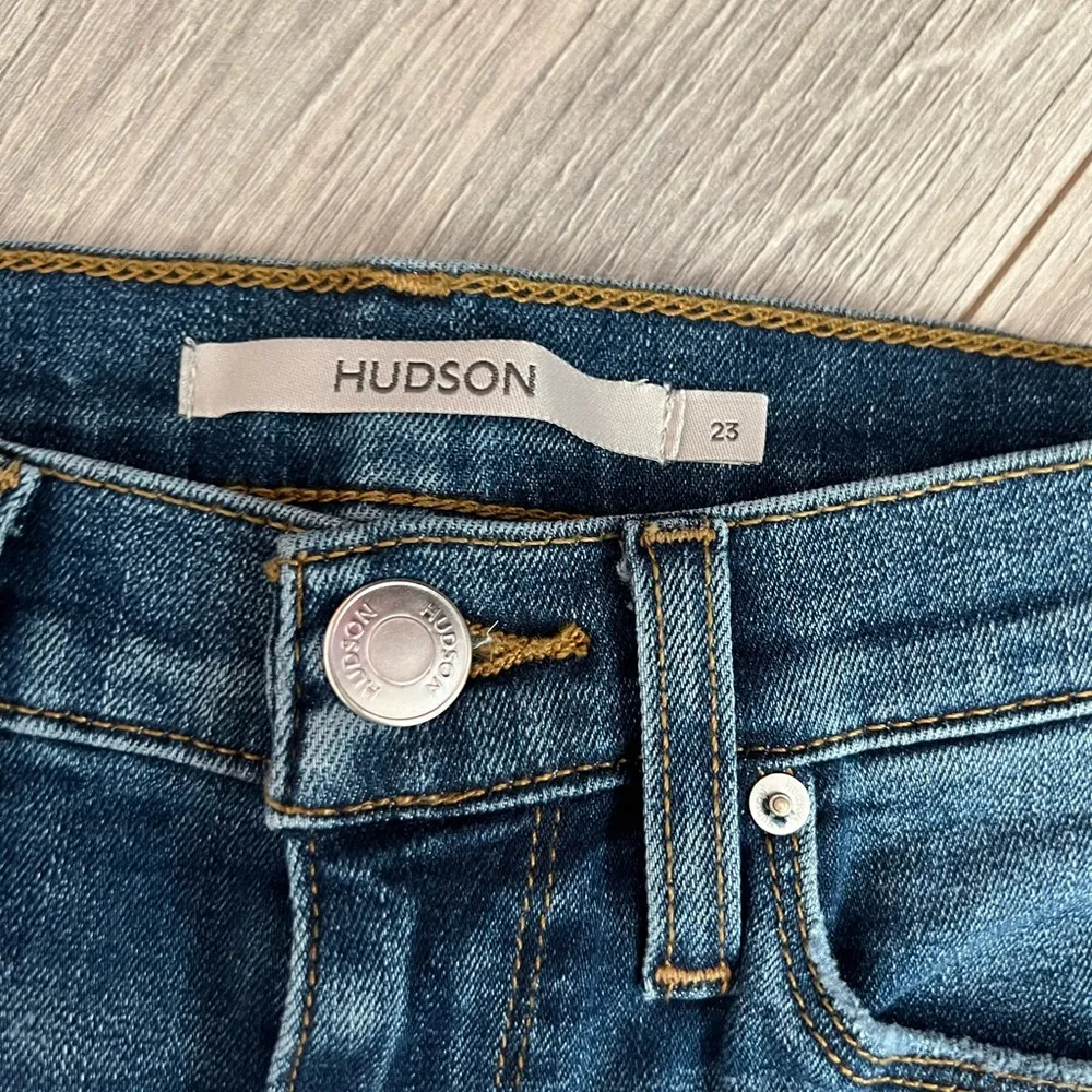 NWT Hudson Women’s Barbara High Rise Straight Ankle Jeans in Marin Wash | 23 - Image 5