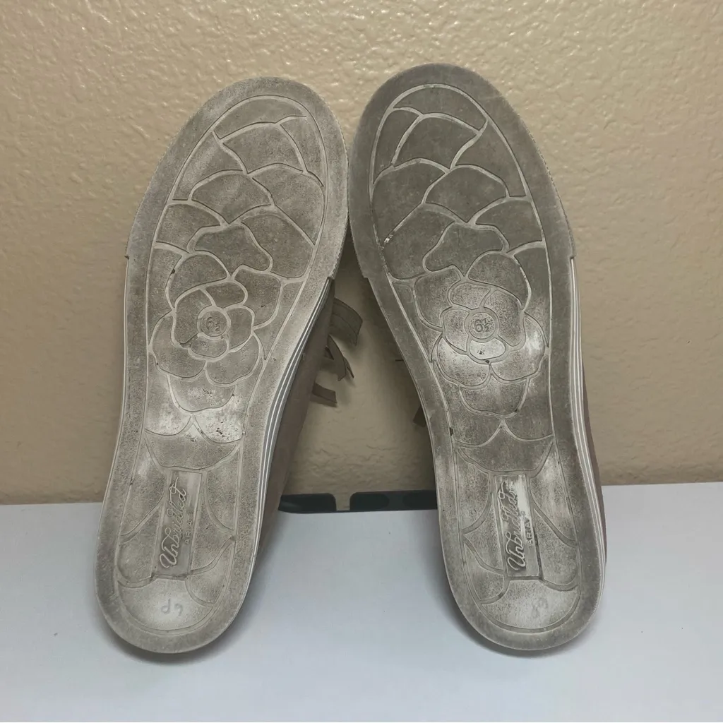 Unbridled Ariat Fringe Women's Taupe  Slip-On Shoes Sneakers Size 6.5 - Image 16