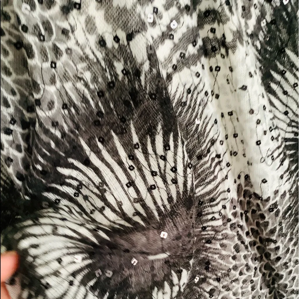 Very dressy CHICO’S poncho 🌺 - Image 8