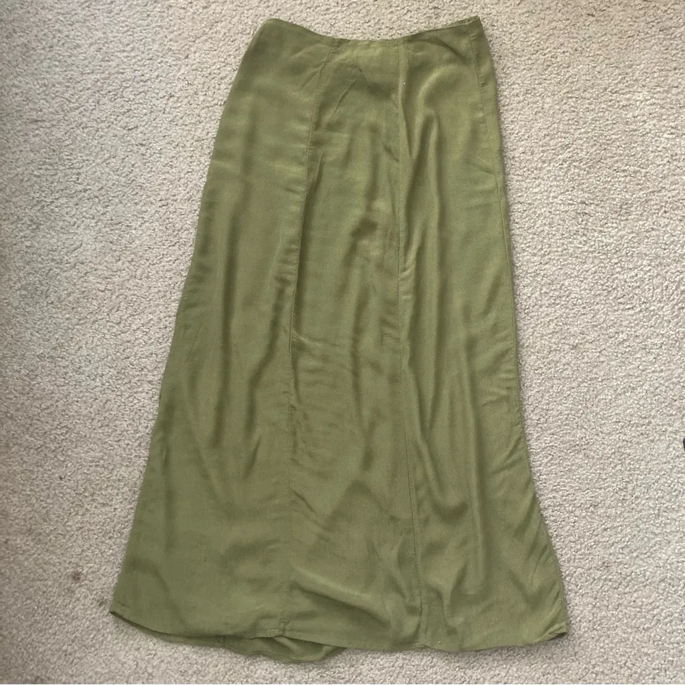 Urban Outfitters Natalia Side Slit Button Up Midi Skirt Size Small Olive Green - Image 5