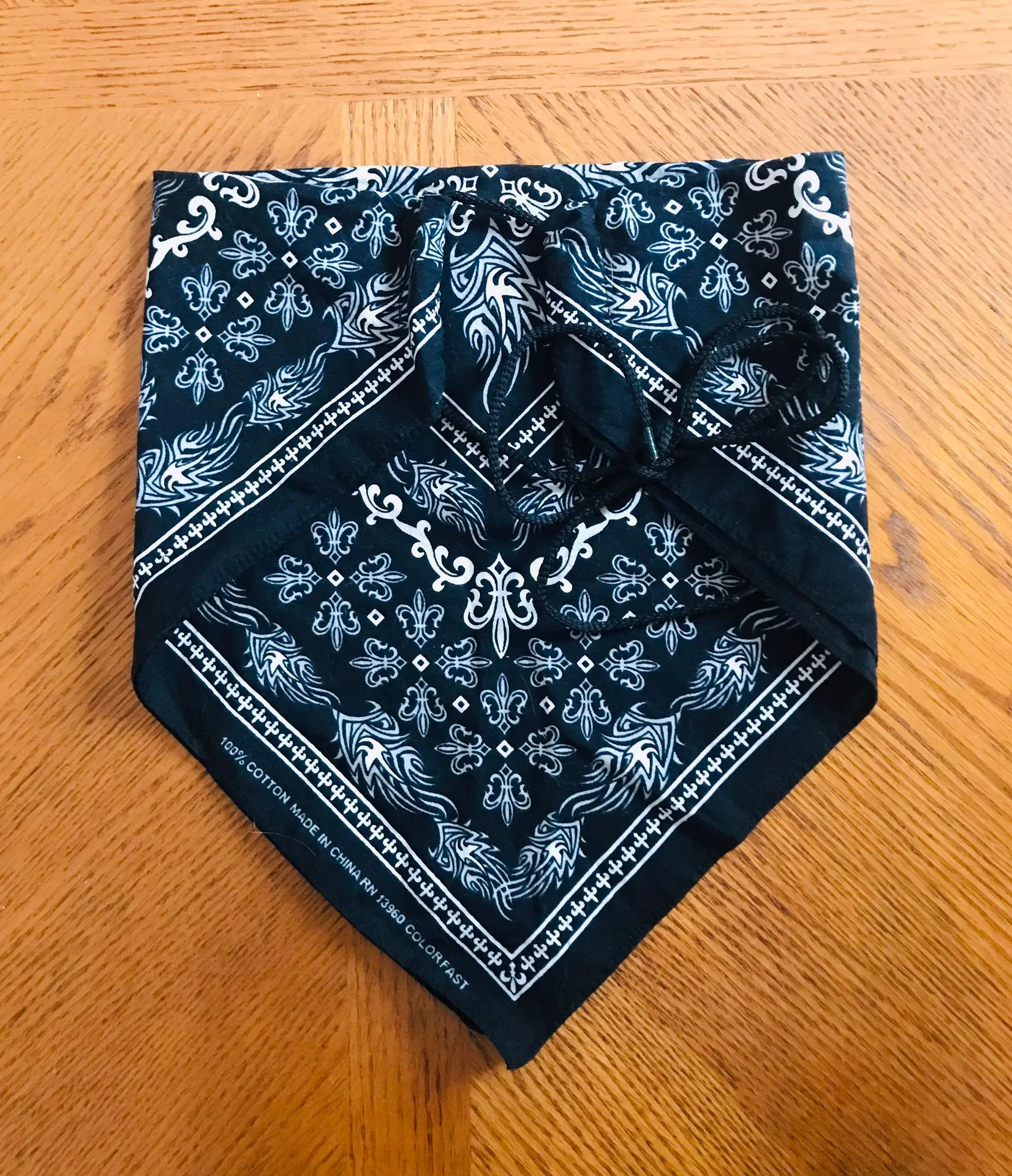 black strapless bandana crop top - Image 4