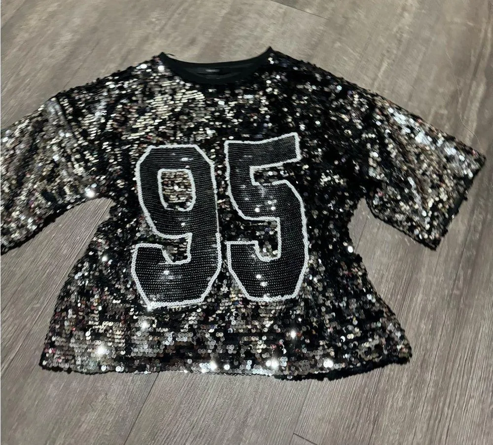 Forever 21  sequin 1995 shirt ✨ - Image 7