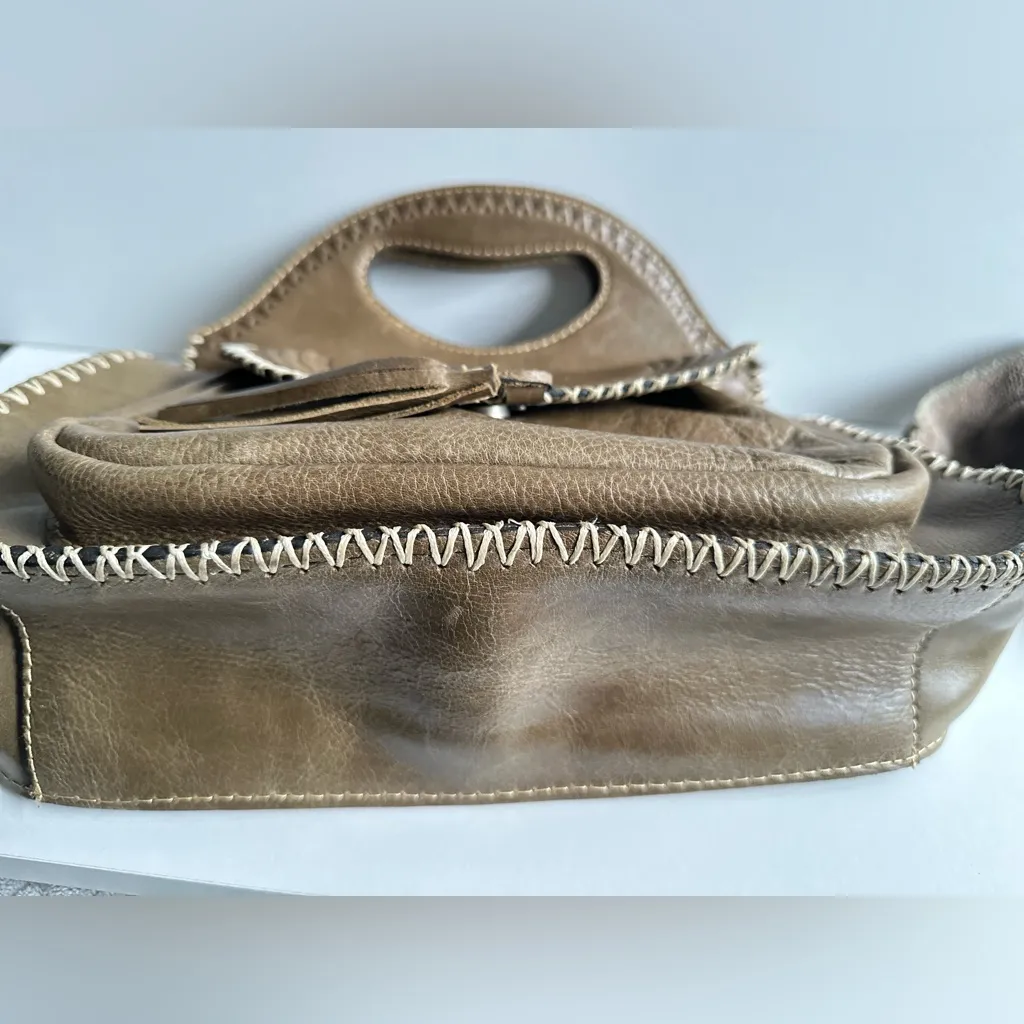 Patricia Nash Sage Green
Distressed Leather Stitch Trim
Detach Strap Hobo Bag - Image 8