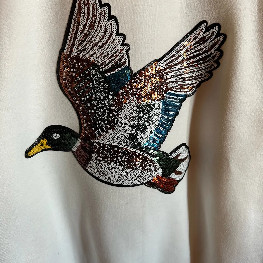 Duck hunting sweater White Sweatshirt sequin glitter mallard Duck! Size Large - Image 4