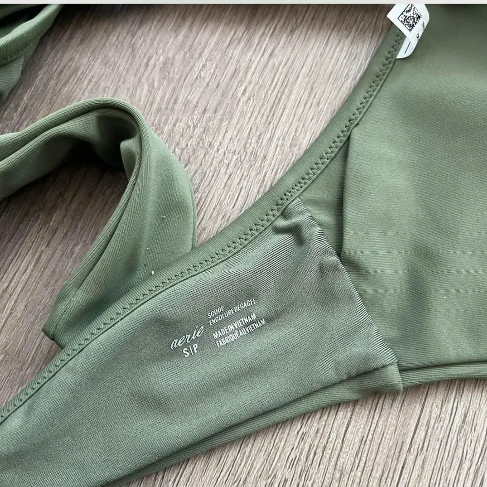 Aerie Green Halter wrap tie bikini top size small - Image 3