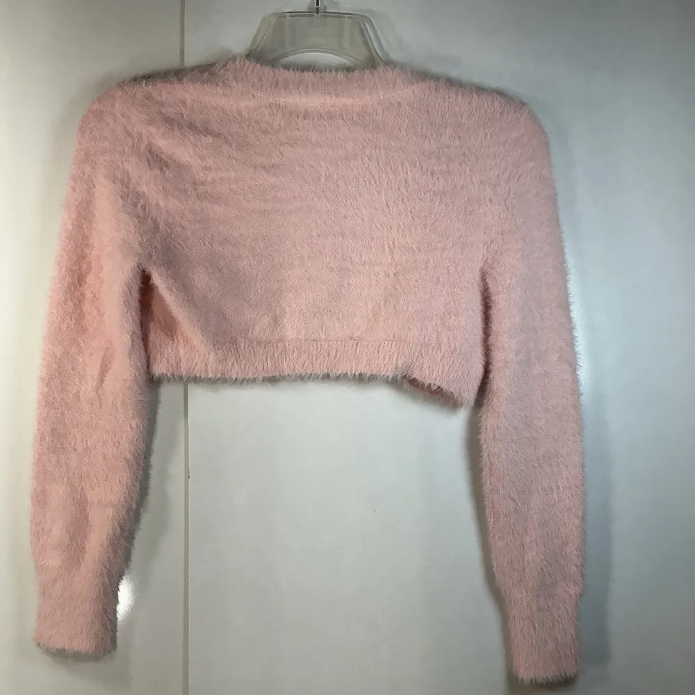NWT All in Favor Soft Pink Cropped Sweater A0441 - Image 3