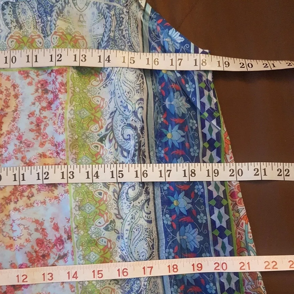 One world Blouse Top Sz Petite Large Lace Sleeveless Easter Crochet High Low - Image 11