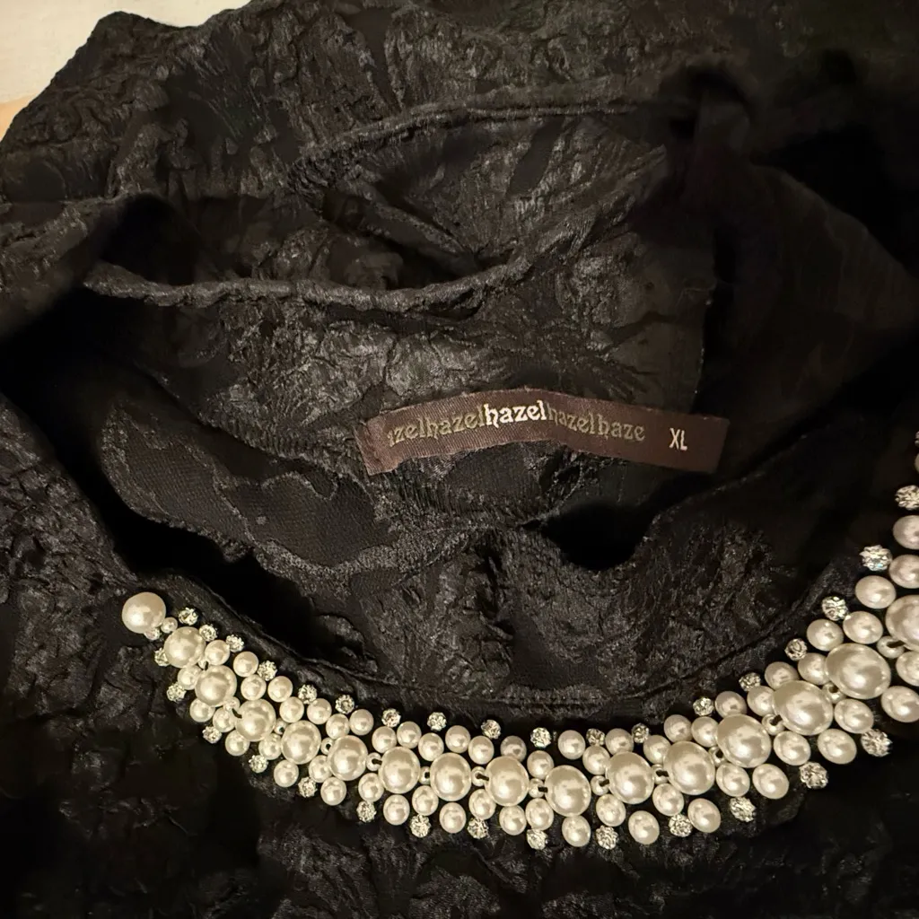 Hazel Black Textured Blouse with Pearl Neckline Size XL - Image 5