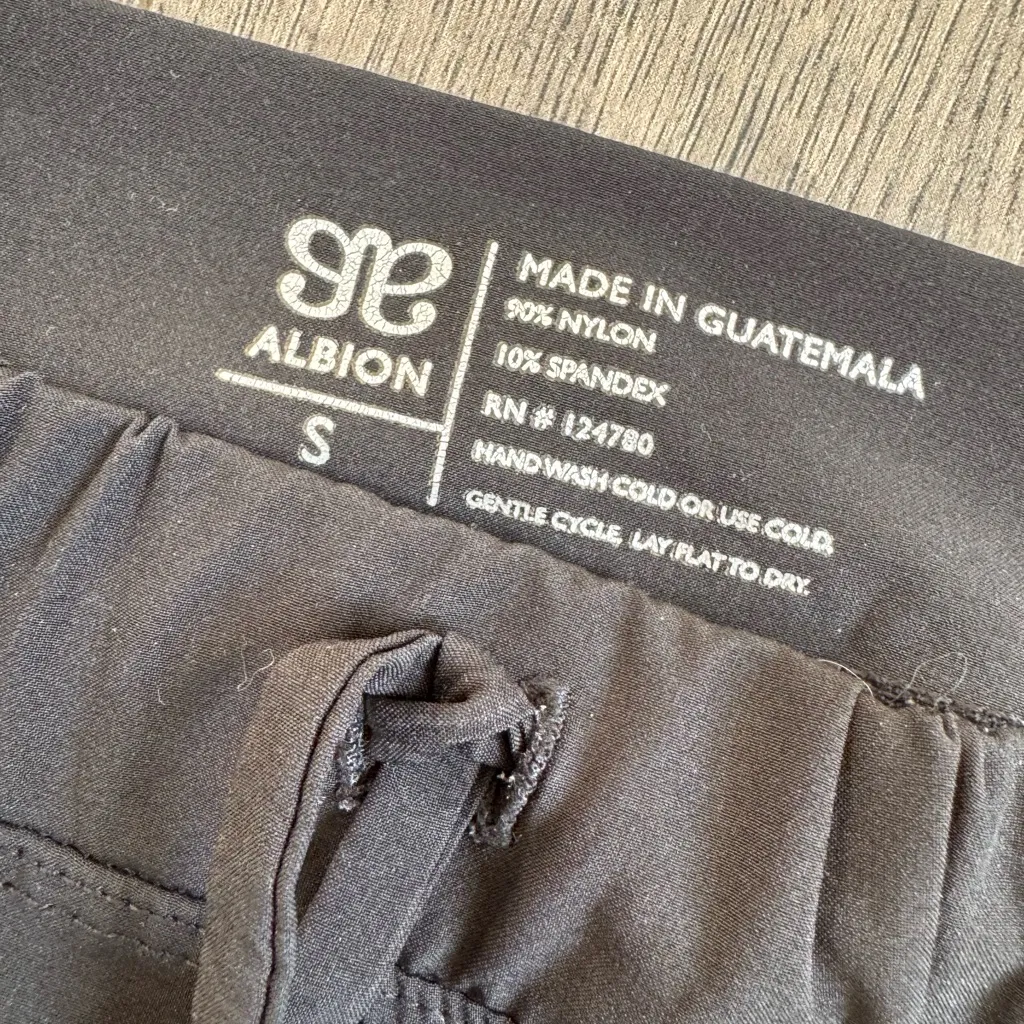 Albion Fit Black Jetsetters- Size Small - Image 5