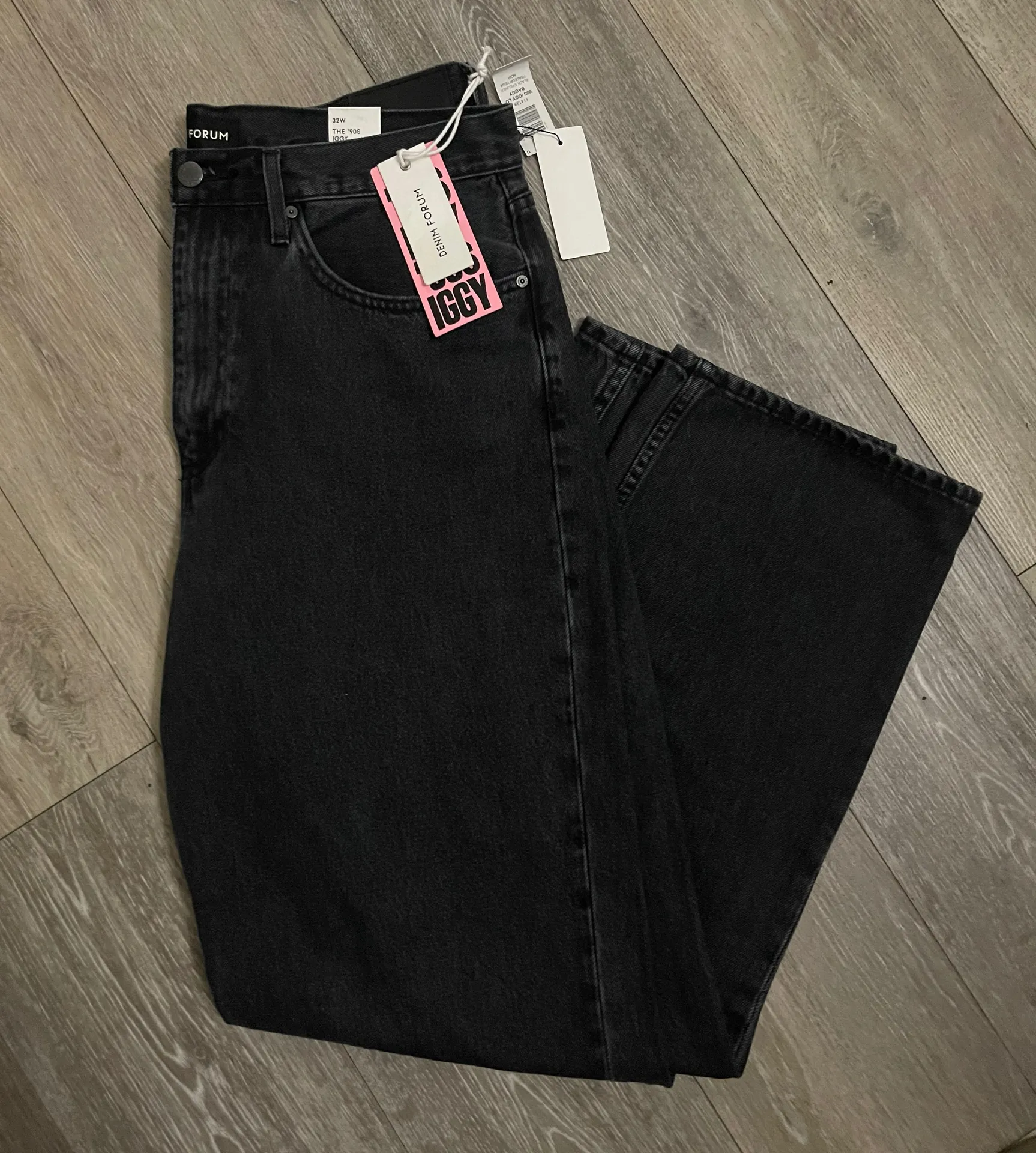 Lo-Rise Baggy Jean - Image 2