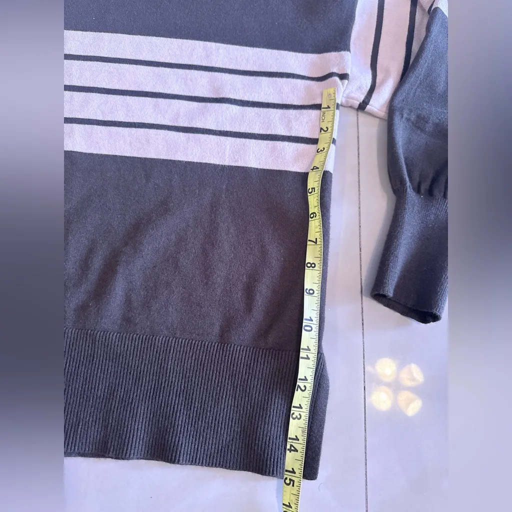 Black and White Women's Sweater Cardigan Size undefined - Image 7