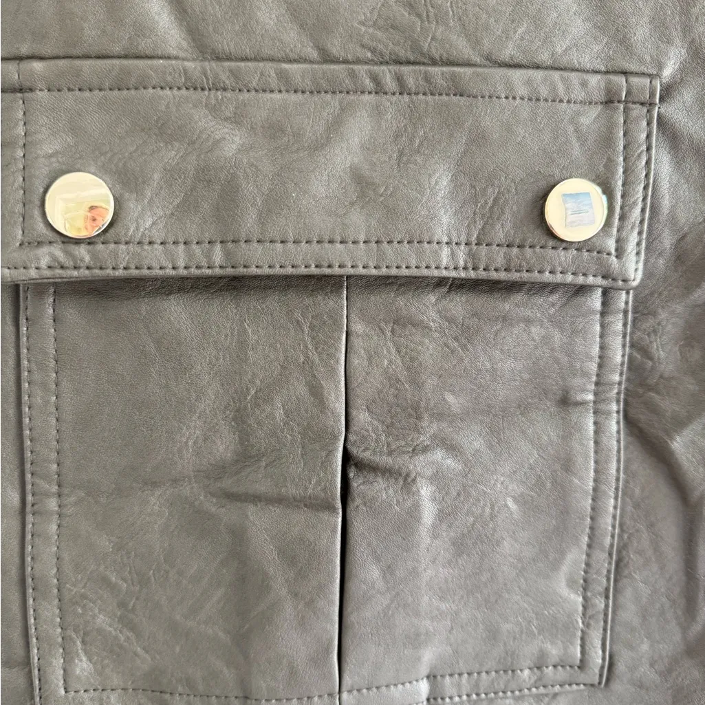 Zara Front pocket Olive Skirt vegan leather sz Med nearly new - Image 8