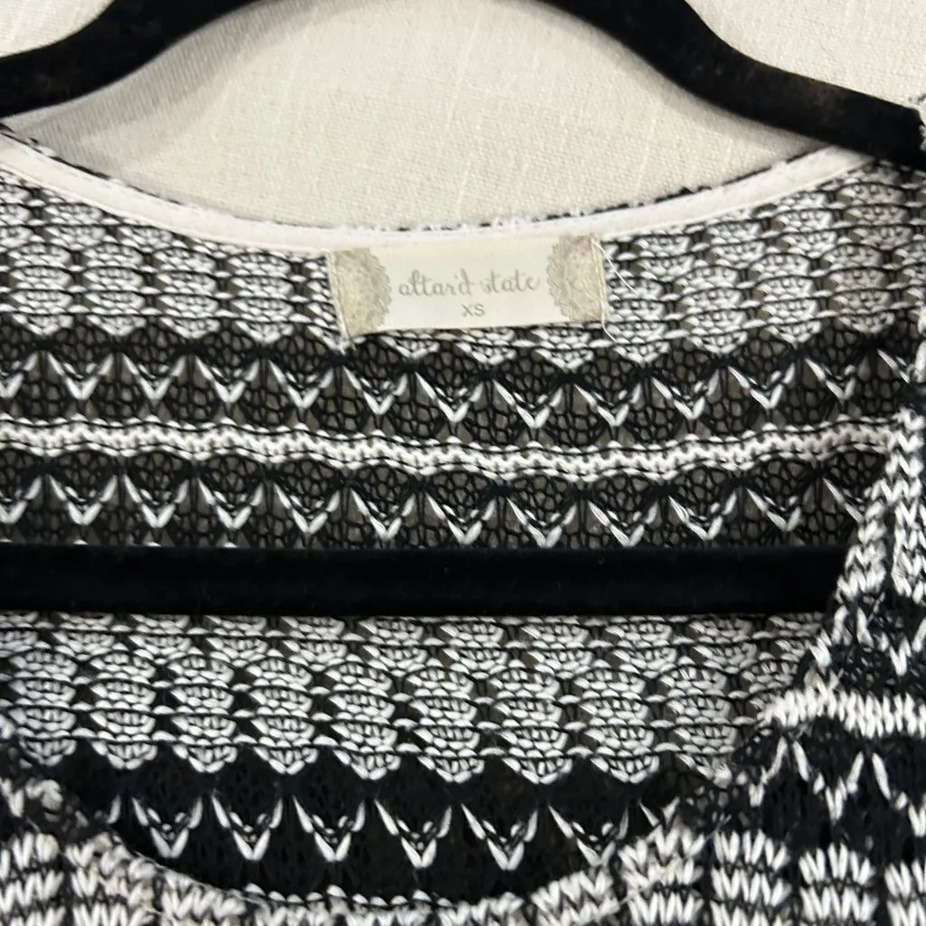 Altar'd State Black and Cream Knit Top - Image 4