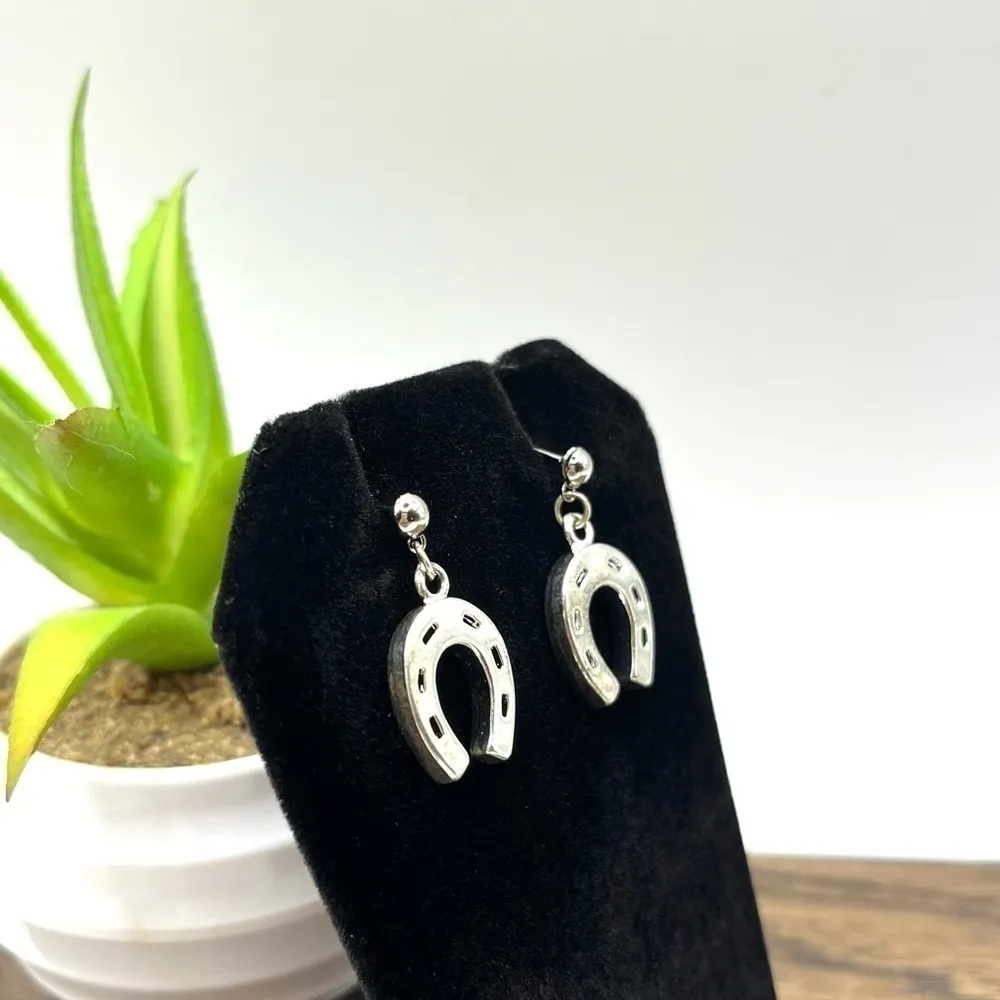 Horseshoe Earrings Silver Tone Equestrian Cowgirl Good Luck horseshoe 🧲 pierced - Image 3