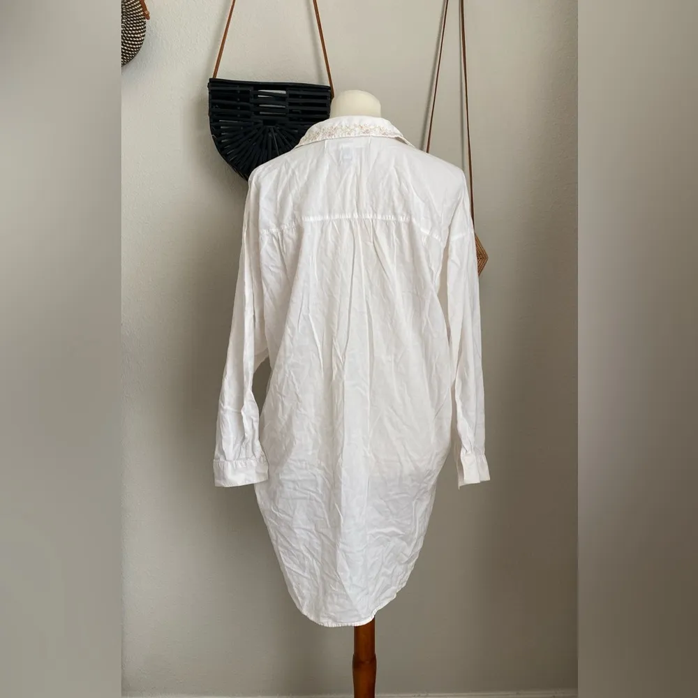 Vintage Victoria' Secret Country White Button Nightgown, Size Medium - Image 2