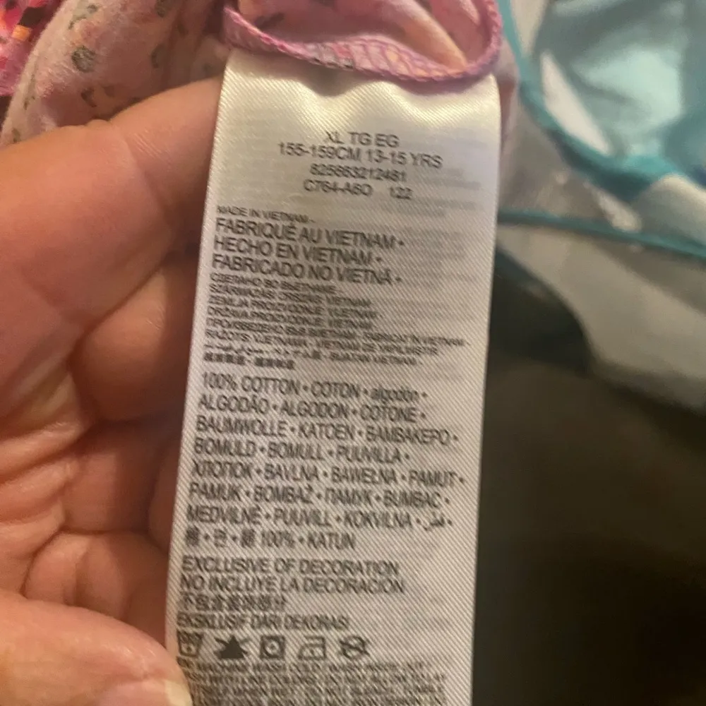 Converse women's basic print short sleeve spotted boxy print pullover crew neck - Image 5