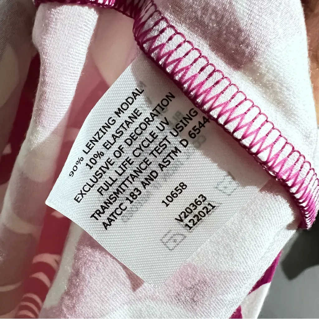 Coolibar Women's Fuchsia and White Patterned Blouse Pink - Image 5