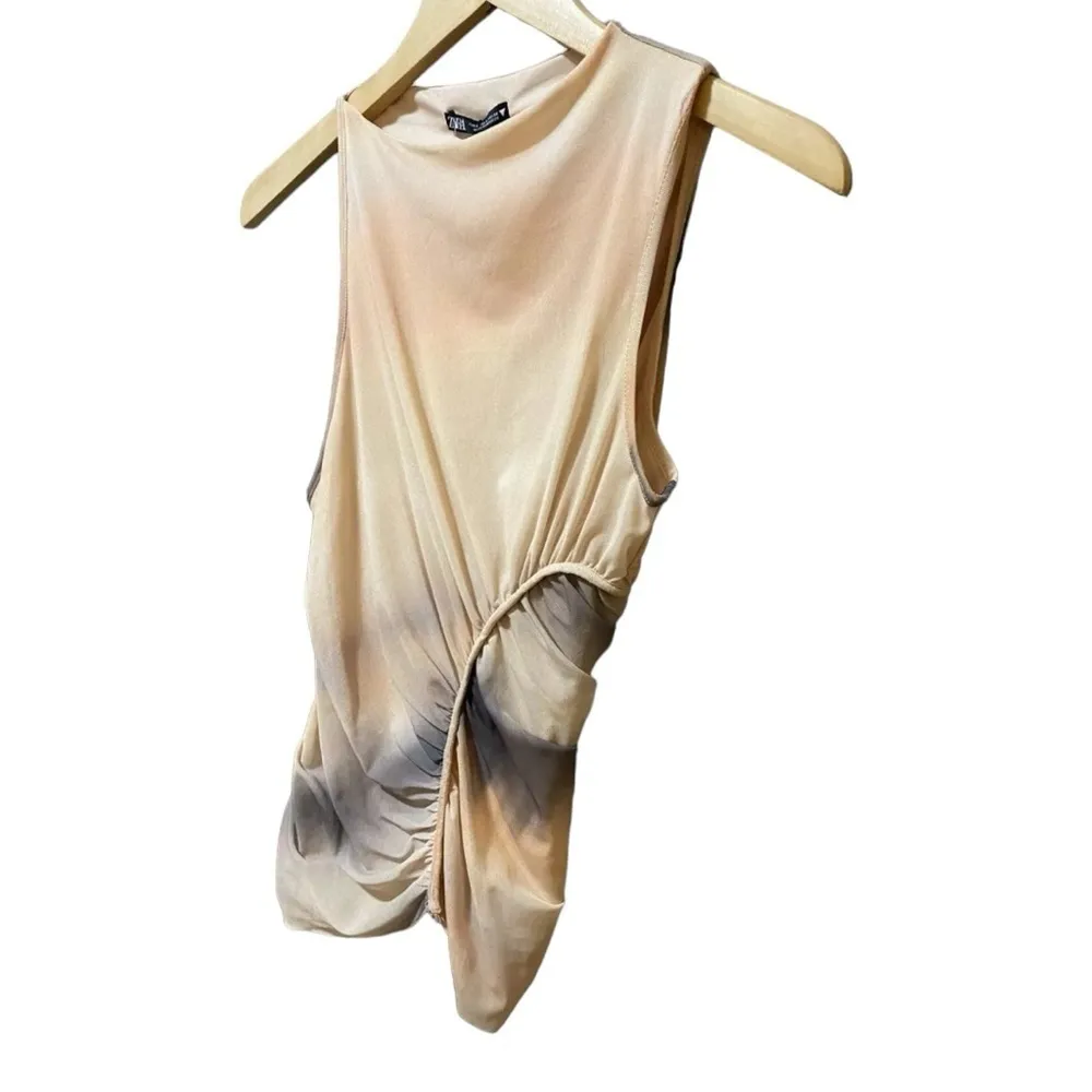 ZARA Women Sleeveless Asymmetrical Ruched Mesh Top Size S Peach/Black Dyed M - Image 4