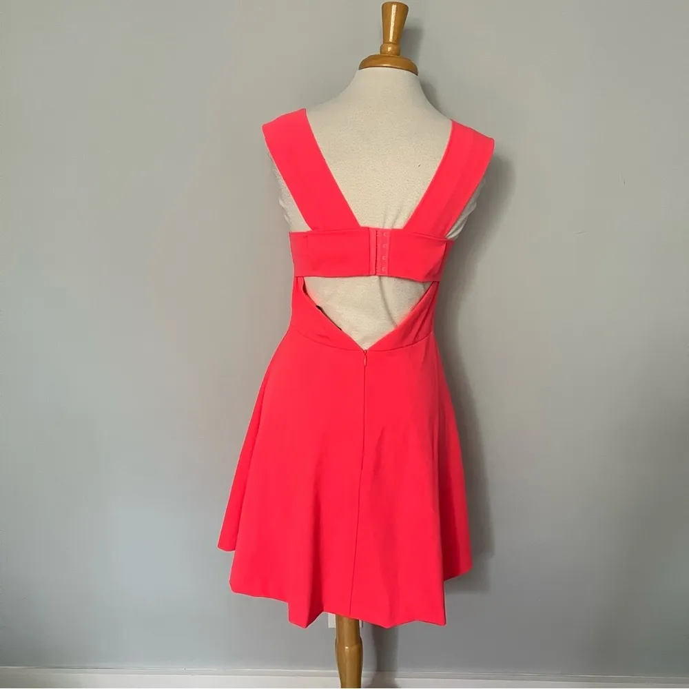 Felicity & Coco Neon Pink Plunge Vneck Open Back Cocktail Dress Size M - Image 3