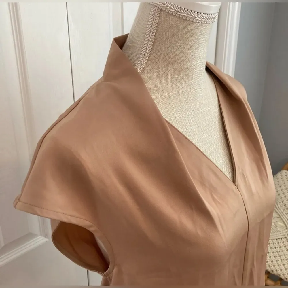 NWOT Light Brown Sleeveless V - Image 3