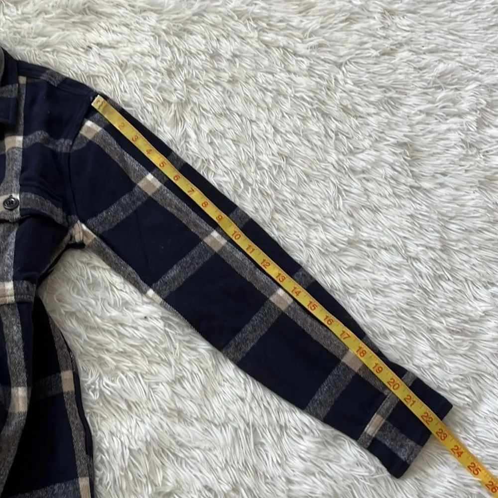 Abercrombie & Fitch Women’s plaid Flannel boyfriend button down Shirt size XS - Image 8