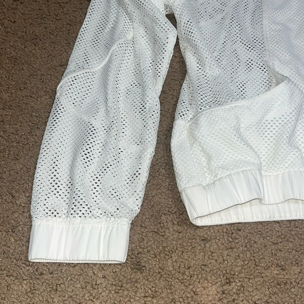 Lululemon Relaxed Fit Mesh‎ Jacket White 8 - Image 5