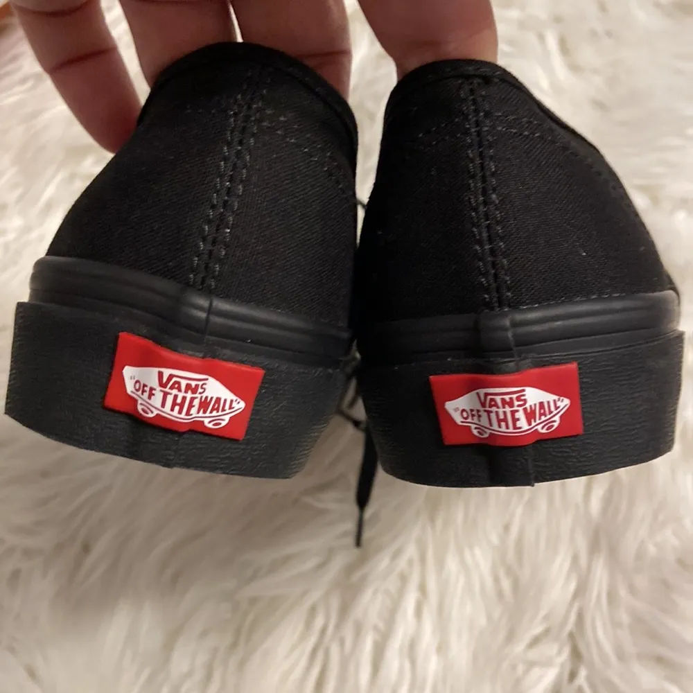 Vans of the Wall Shoes size 8 mans and 9.5 women’s brand new with box - Image 7