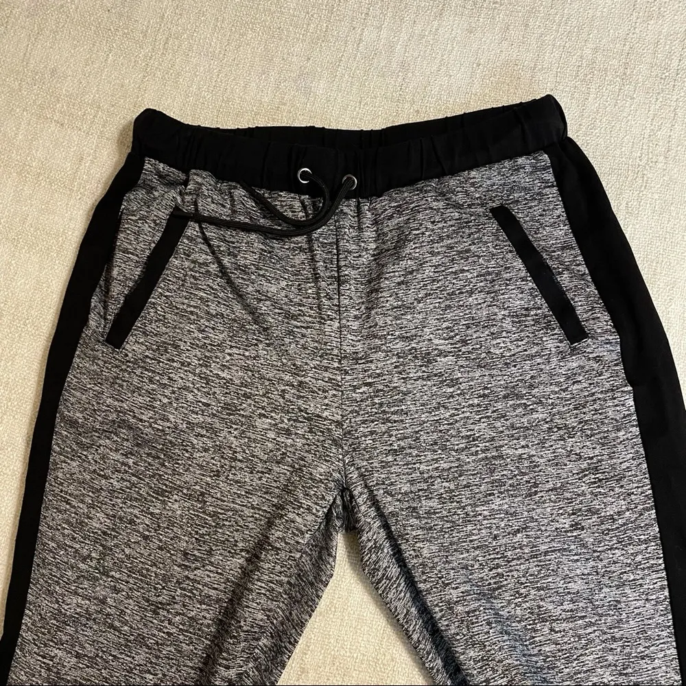 Shein Women’s Gray and Black Joggers - Image 7