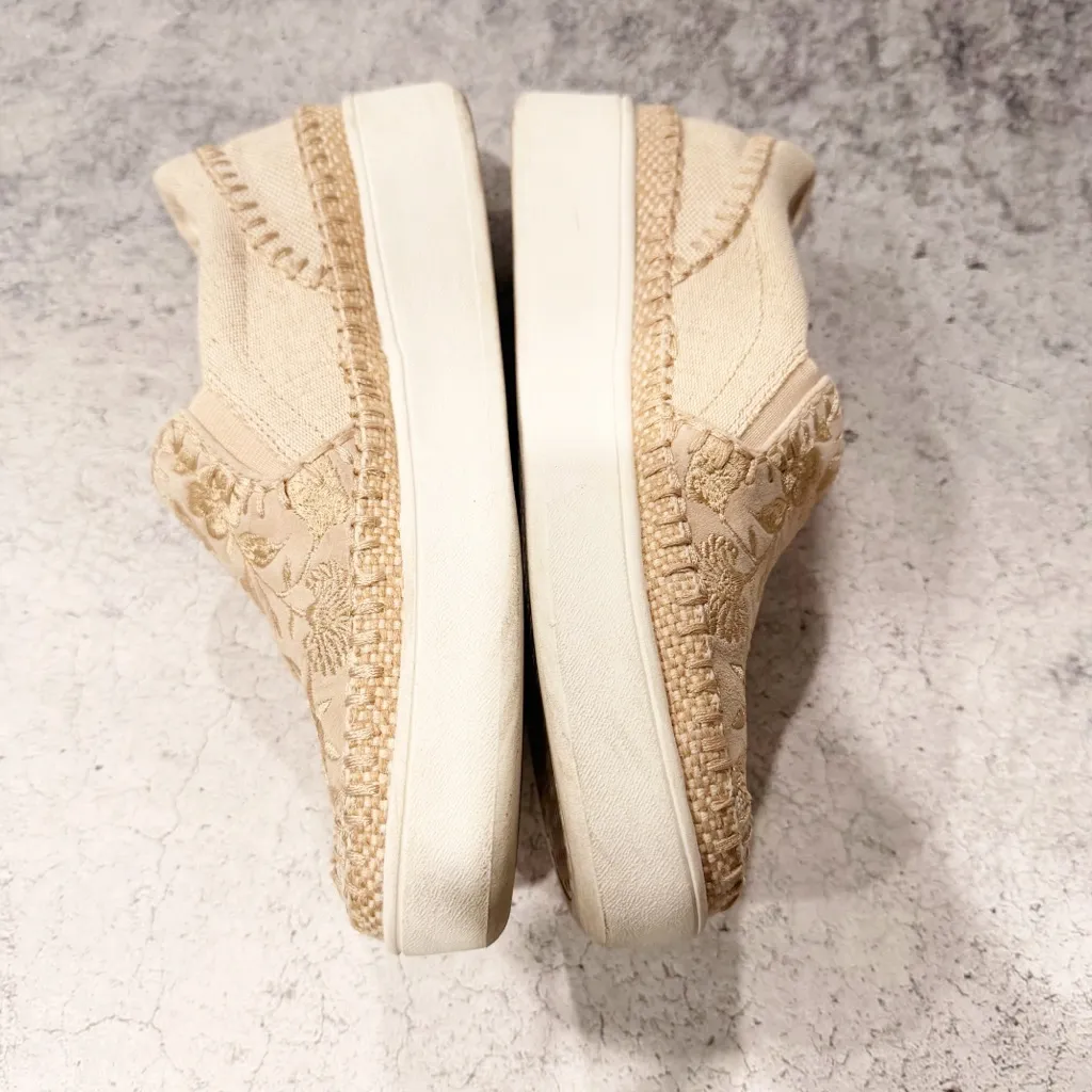 Johnny Was CECILIA SLIP ON SNEAKER Tan Embroidered Size 8.5 - Image 3