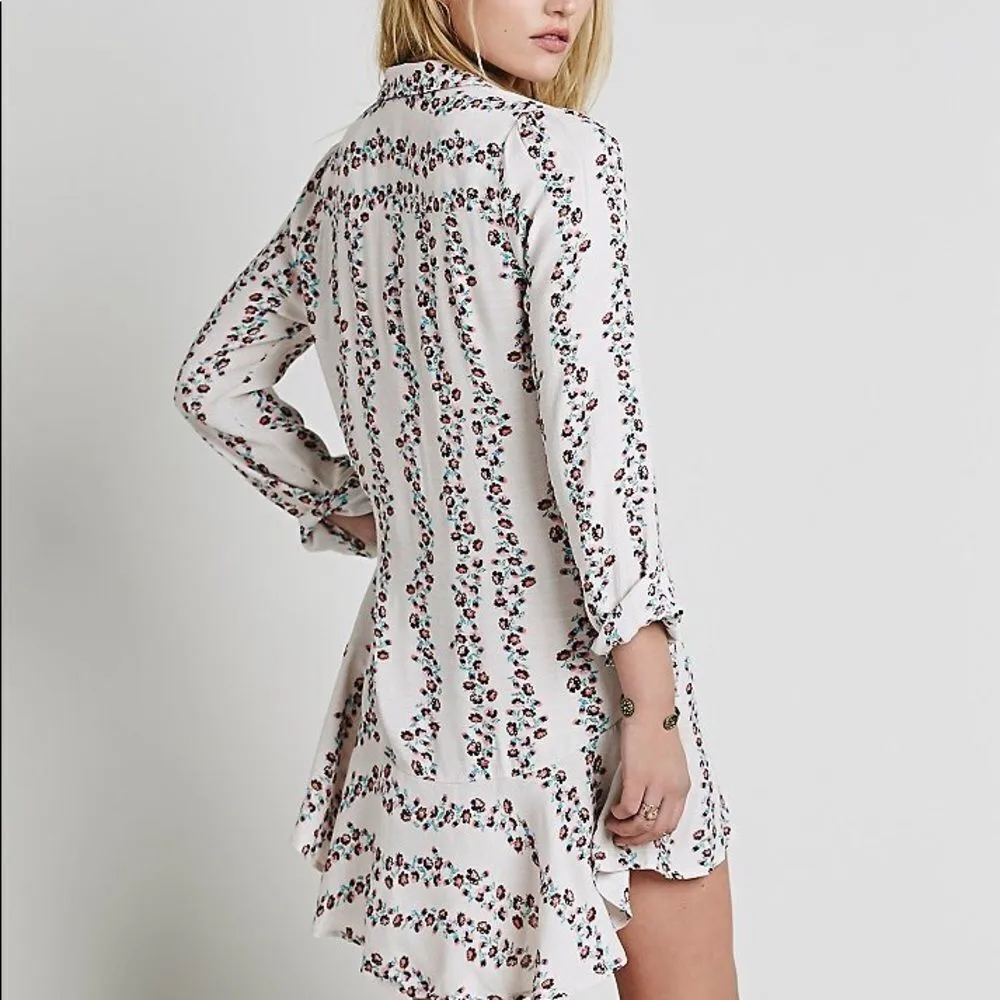 ✨HP✨Free People
Women's Buttondown Shirt Dress✨ - Image 7