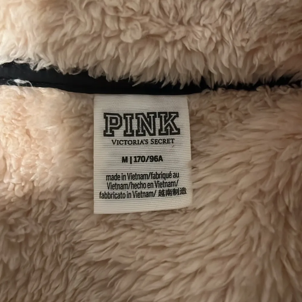 Victoria’s Secret‎ Pink teddy sweater . Size M - Image 6