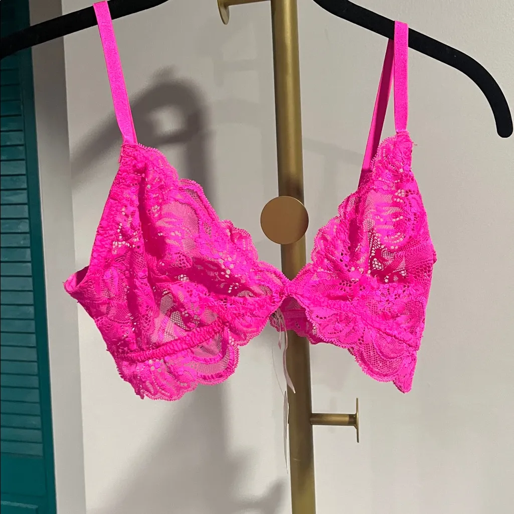 Free People NWT Last Dance Lace Triangle Bralette - S - Image 9