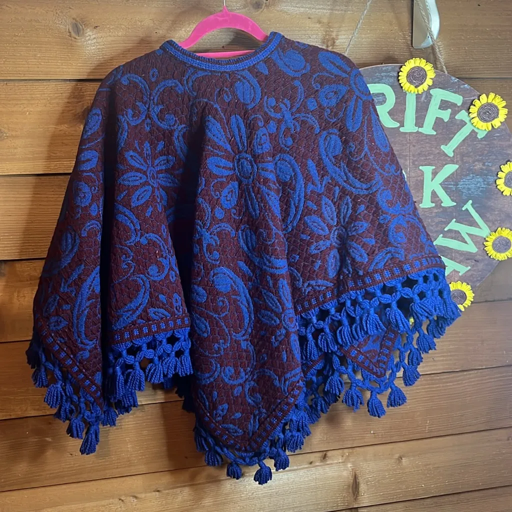 Vintage Handmade Floral Fringe Tapestry Blue Plum Cape Shawl Poncho OSFA - Image 2