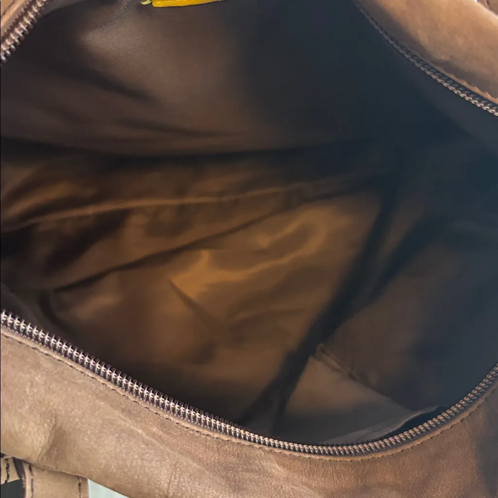 MANDARINA DUCK BROWN SUEDE SHOULDER BAG ZIP CLOSURE PRELOVED VERY CLEAN INSIDE - Image 8