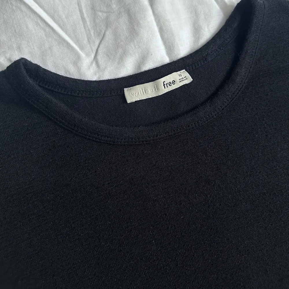 Weekend Hip Short Sleeve T-Shirt - Black - XS - Image 7