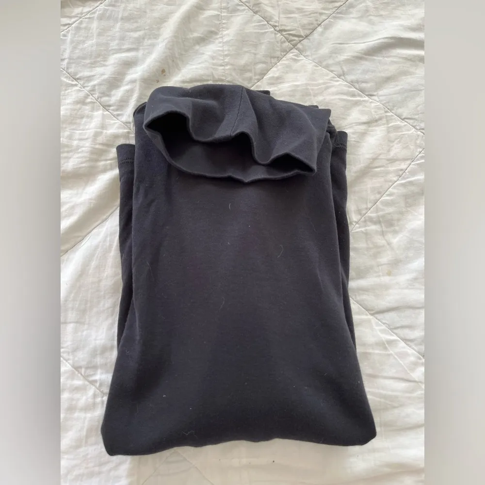 Like new black LL Bean turtleneck - Image 7