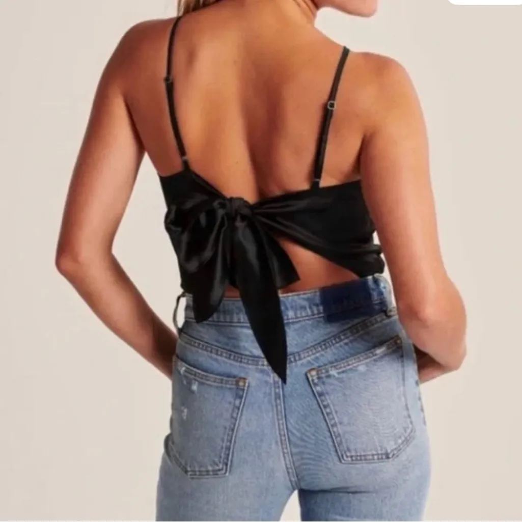 Abercrombie & Fitch  Black Bow-Back bodysuit - Image 3