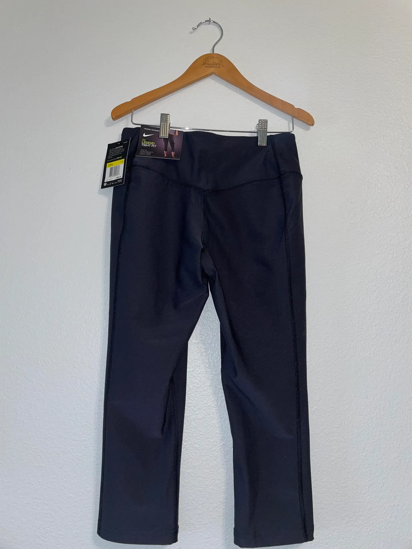 Cropped Capri Leggings Black Dri-fit - Image 3