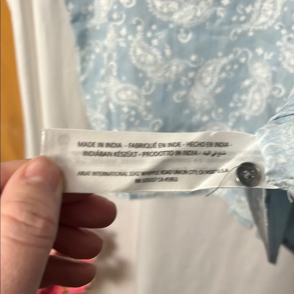 Ariat Women's Ocean Side Paisley Tencel Shirt Size XL - Image 7