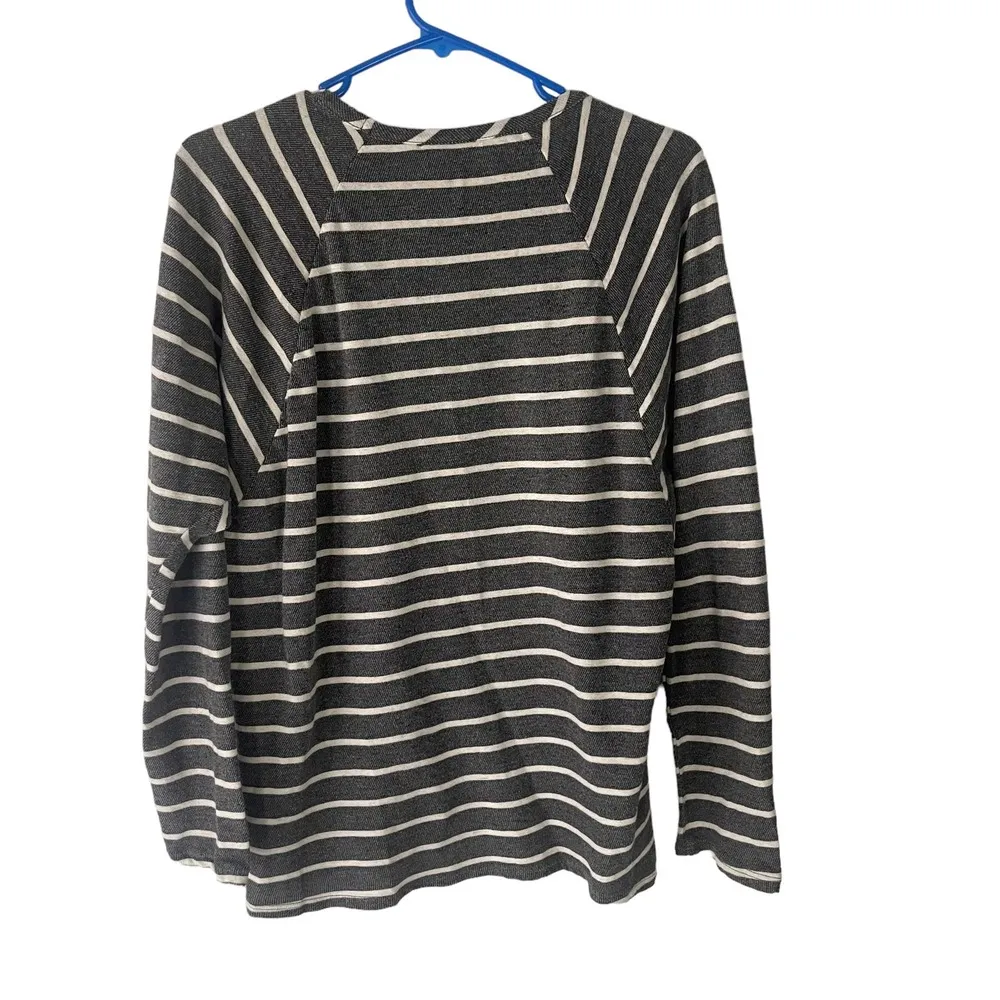 Bloomingdals Aqua Size Small Lightweight‎ Grey White Stripped Sweater - Image 5