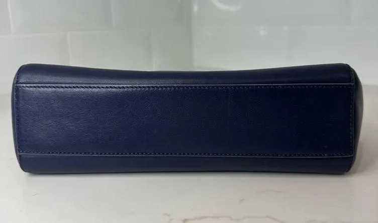 Briar Lane Floral Crossbody - Image 2