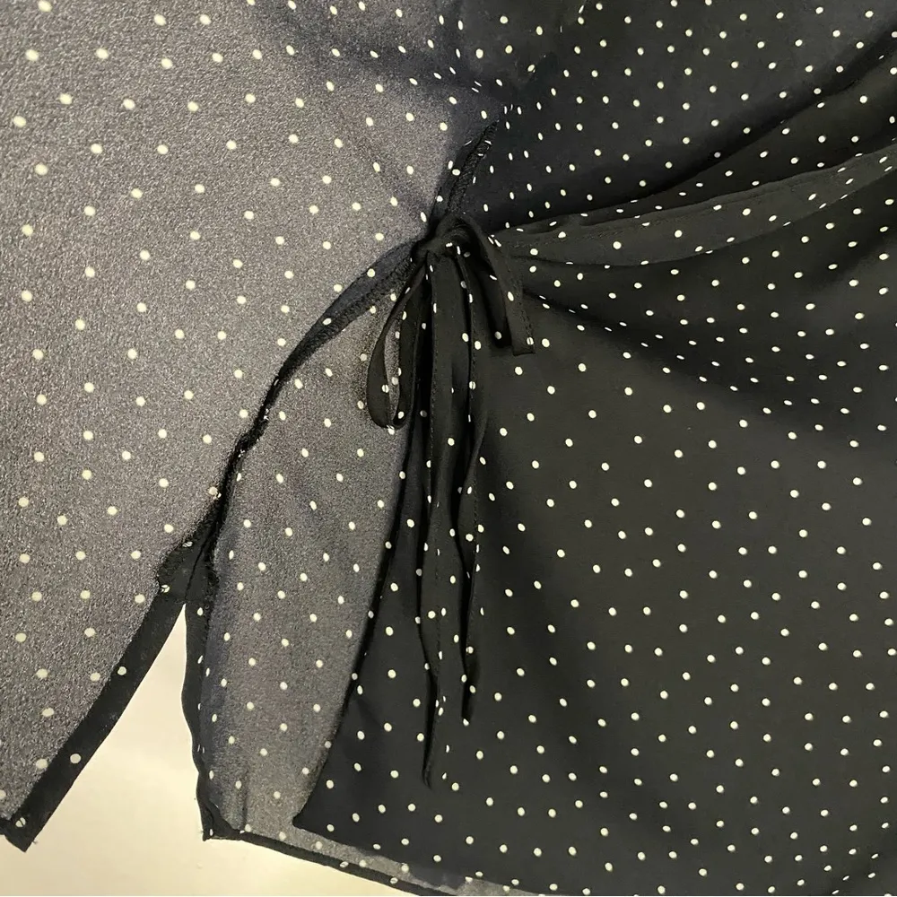 Adrianna Pappell polka dot navy blue wrap blouse SMALL lightweight long sleeve - Image 8