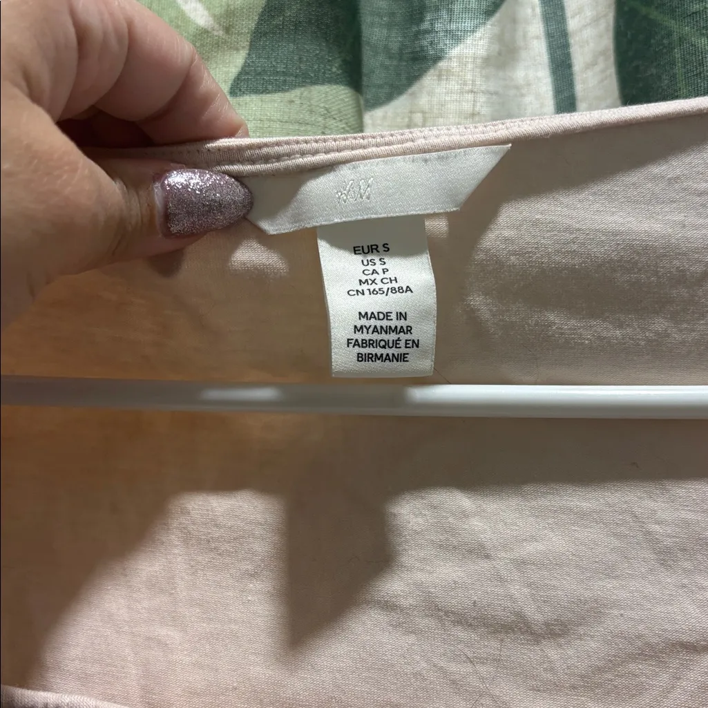 H&M Light Pink Long Sleeve Bodysuit - Image 2