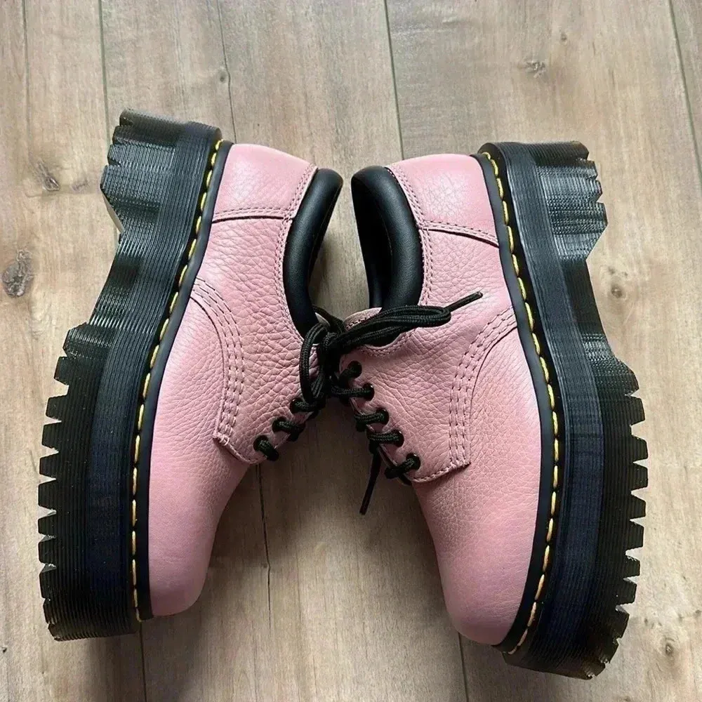 NEW Dr. Martens 8053 Quad Leather Platform Pink/Peach Women’s Sz 5 Men’s 4 - Image 2