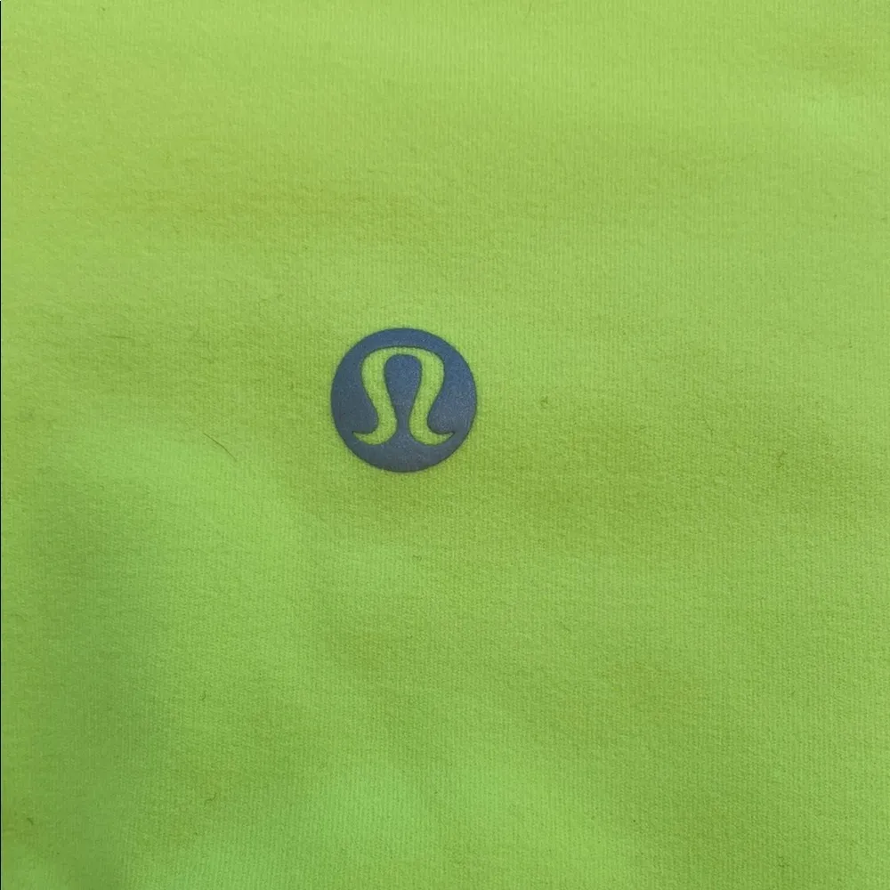 LULULEMON NEON YELLOW HIGH RISE ALIGN CROP LEGGINGS- SIZE 2 YOGA WORKOUT - Image 3