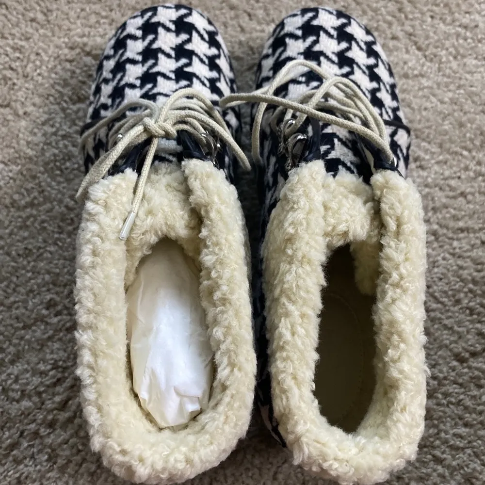 Gucci Optical faux fur boots size 39.5 - Image 4