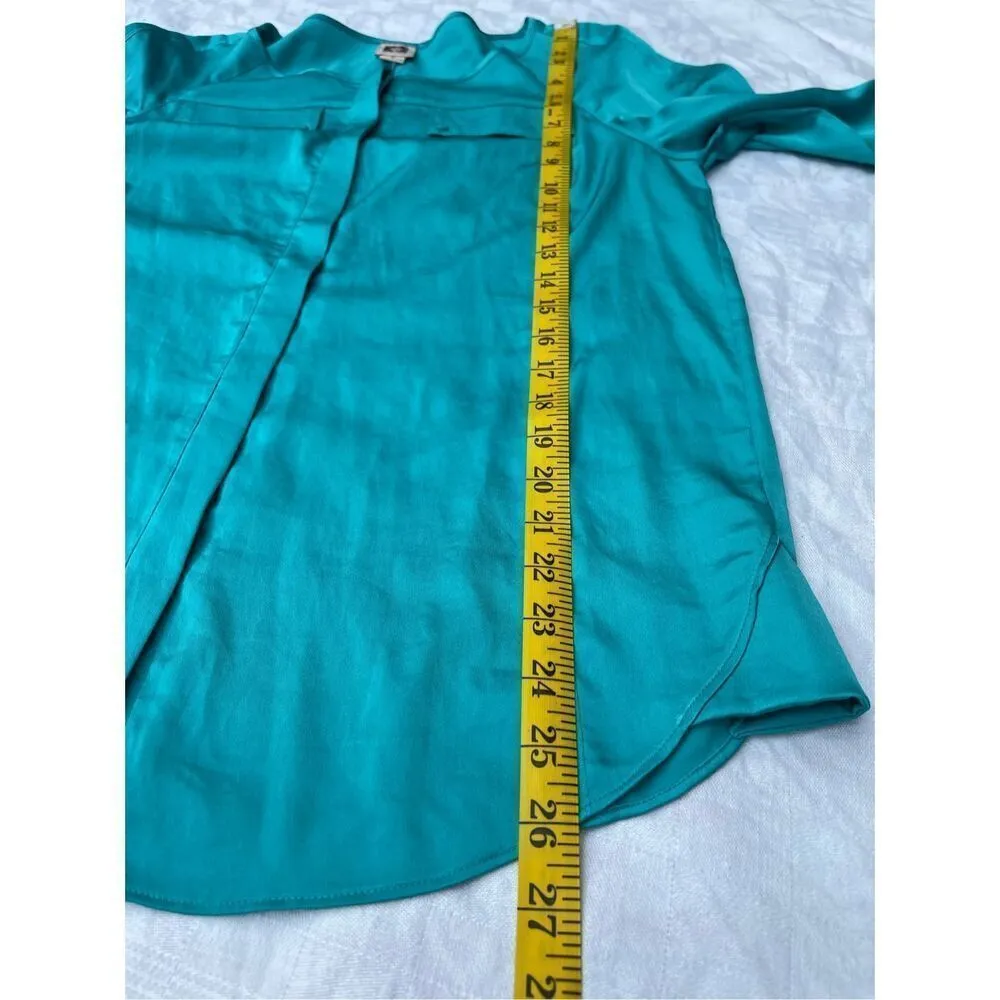 Anne Klein size M loose fit bell cuffs roll up cuffs relaxed fit covered button - Image 5