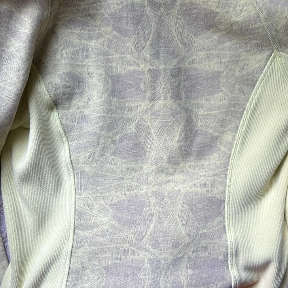 Lululemon size 6 Special Edition Scuba Hoodie - Image 6