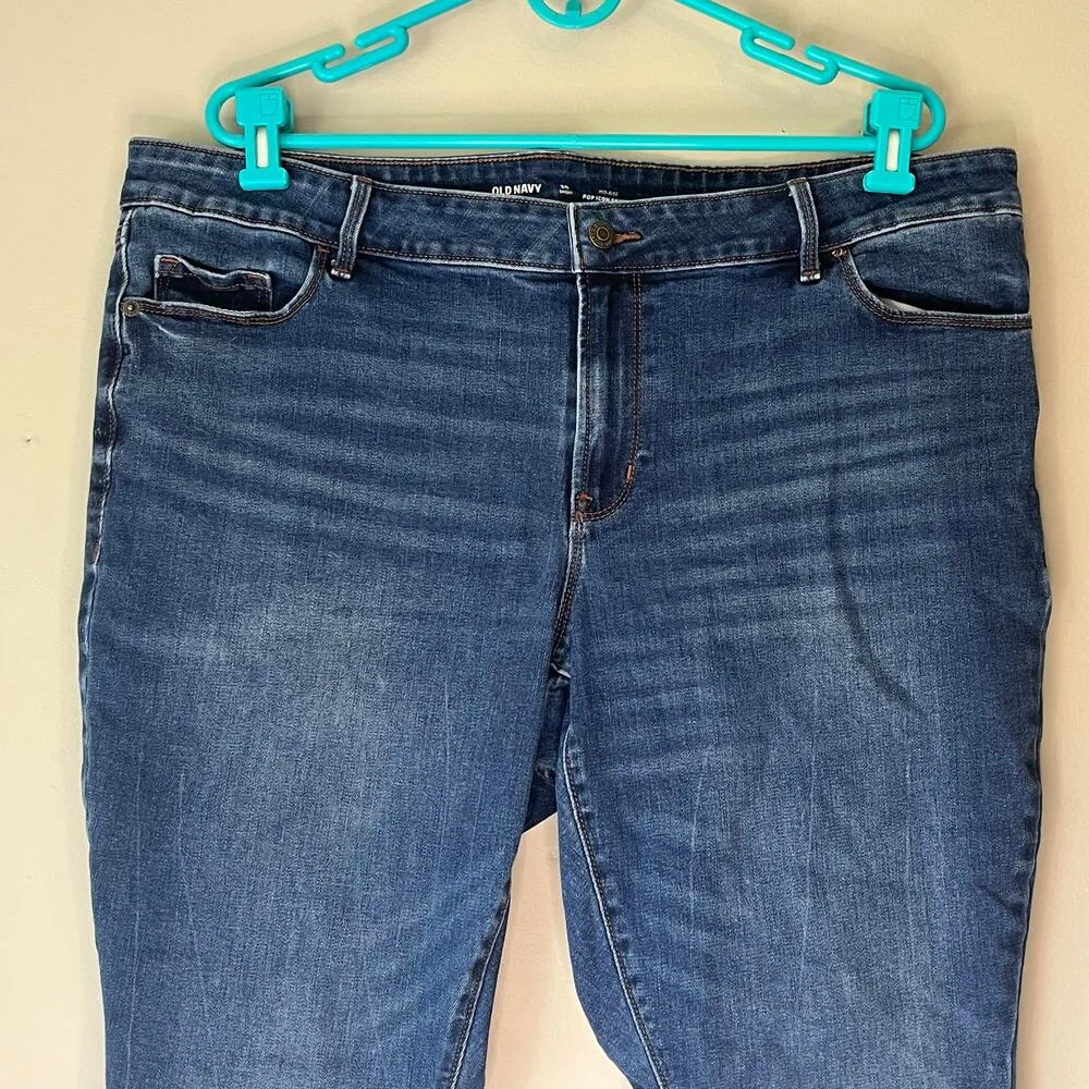 Old Navy Mid Rise Pop Icon Medium Wash Skinny Jean Size 20 Short - Image 5